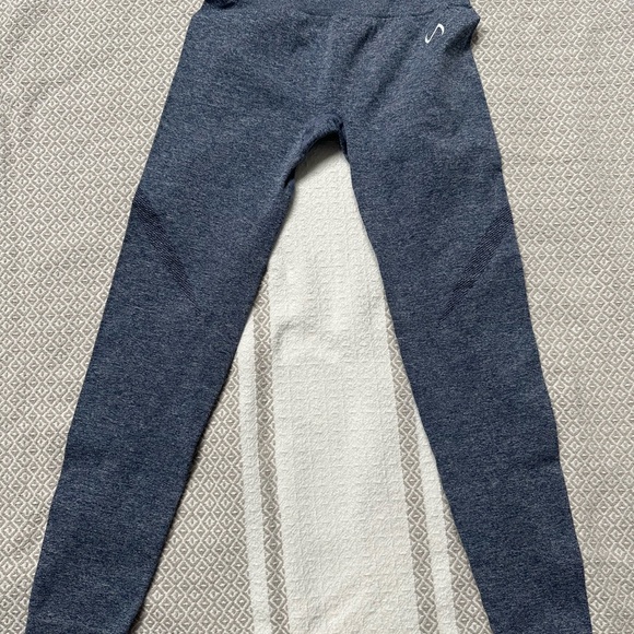 TLF React Seamless Gym Leggings, Navy Heather, size Small. New without tags. - Picture 9 of 9